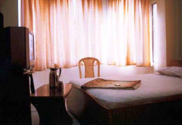 Hotel Kumara, Thirukadaiyur 3